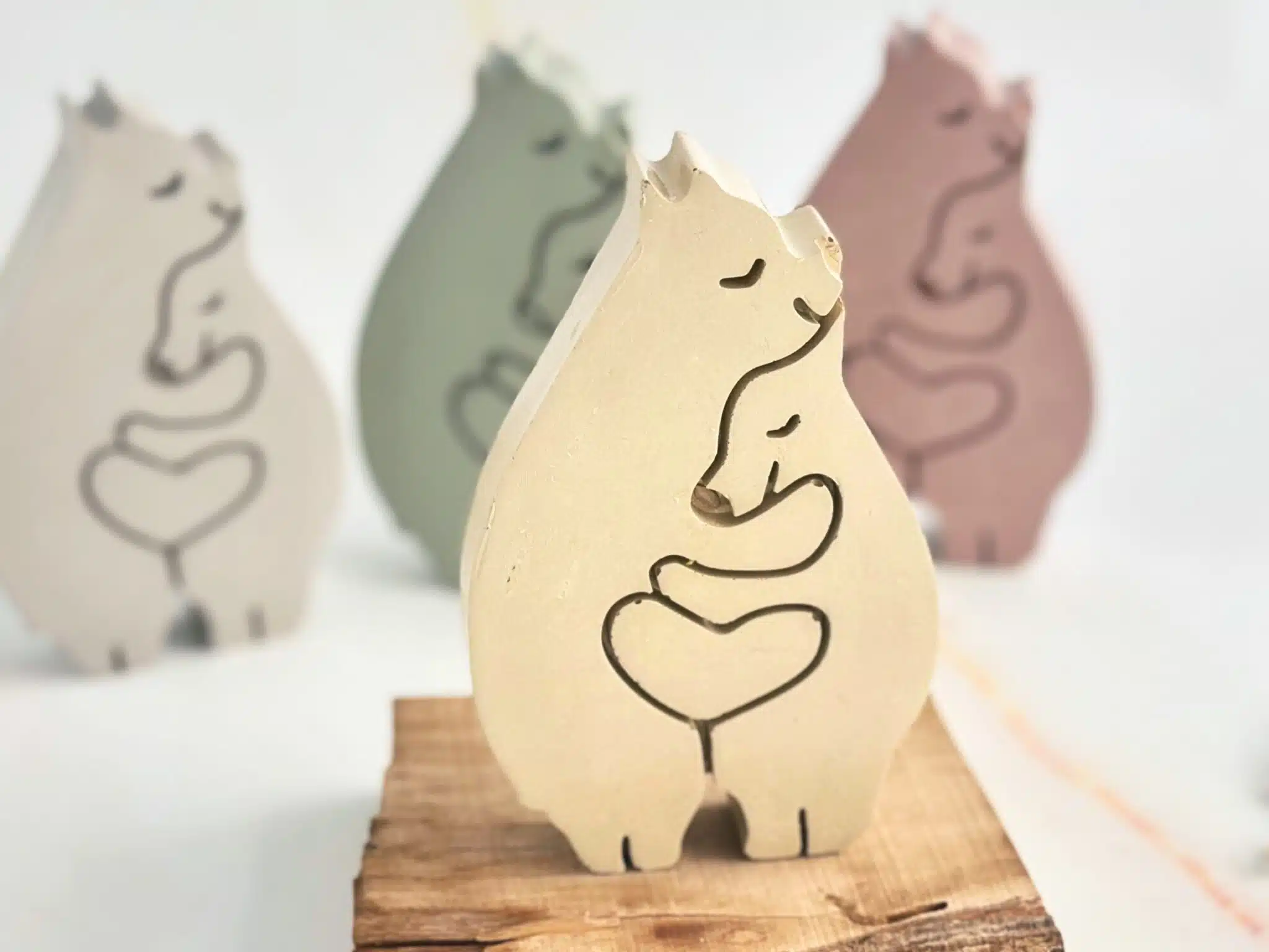 דמות בטון משפחת דובים