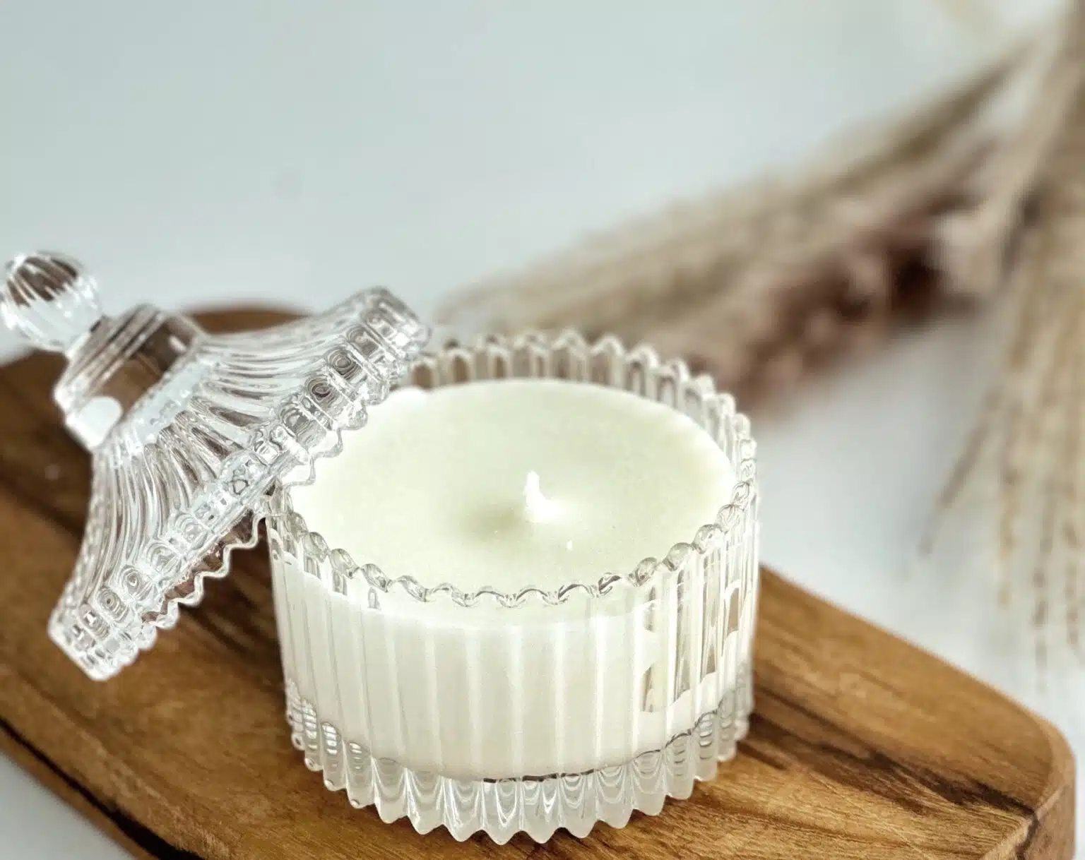 נר ריחני בצנצנת קריסטל