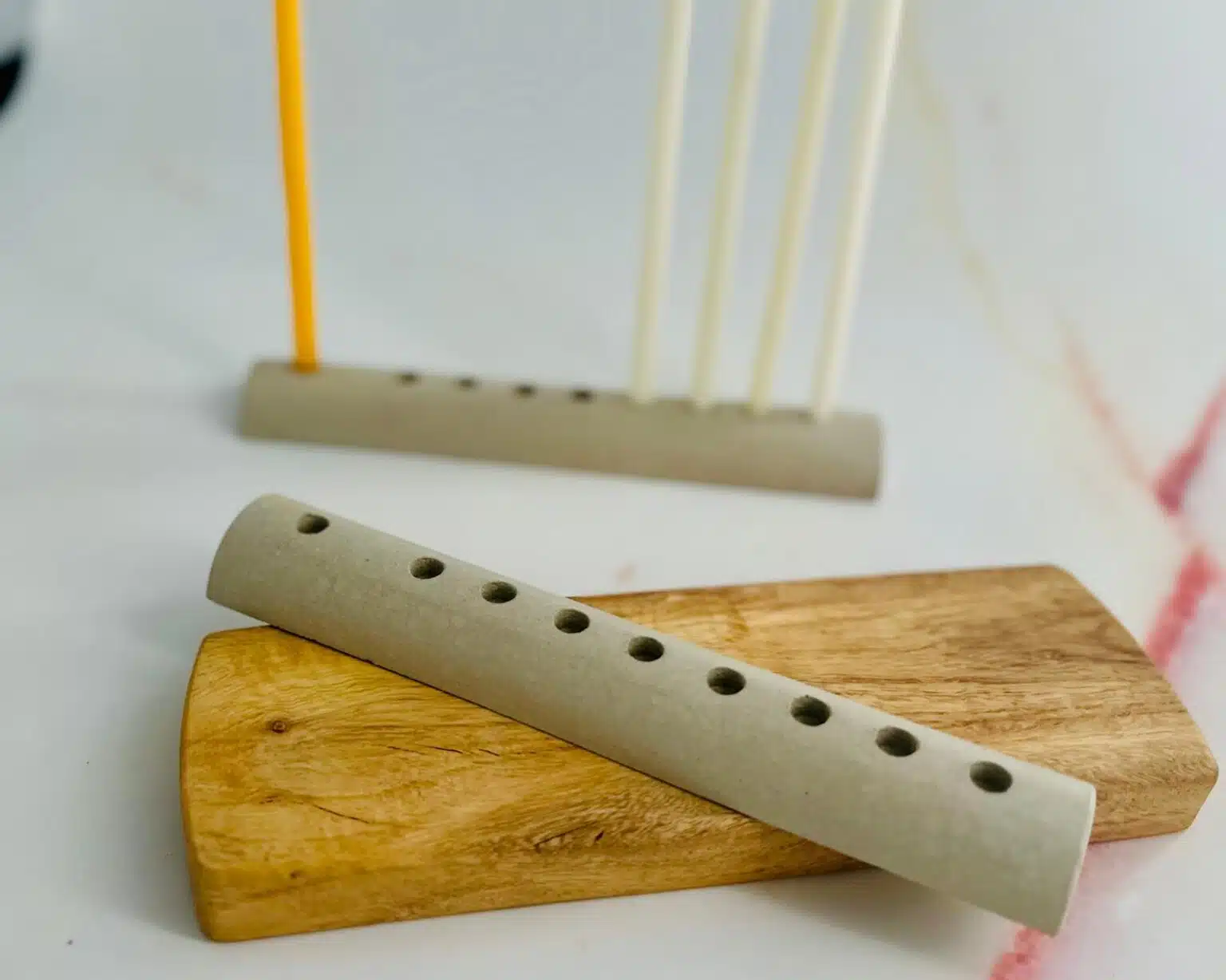 חנוכית בטון